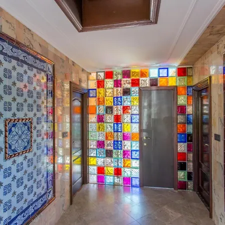 Gaudi Style Apartahotel Nàquera