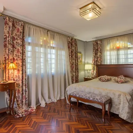 Apartahotel Gaudi Style *