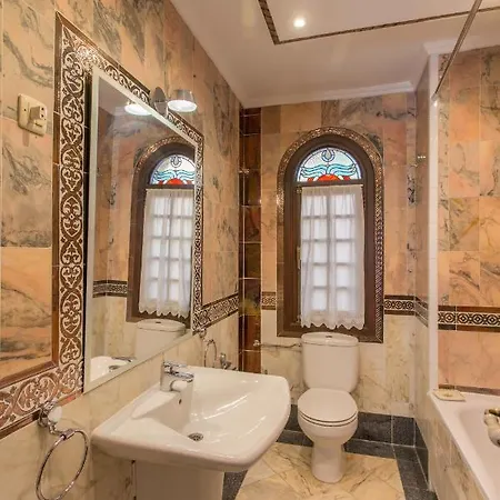 Apartahotel Gaudi Style