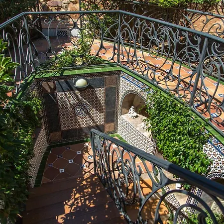 Gaudi Style