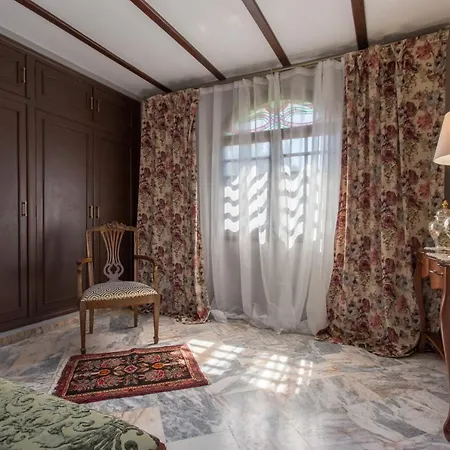 Apartahotel Gaudi Style