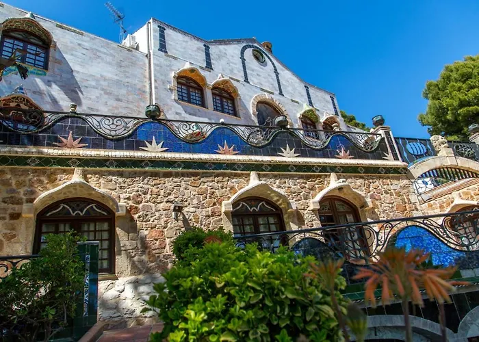Gaudi Style 4*
