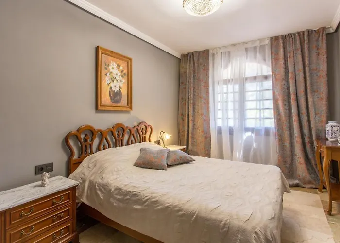 Gaudi Style 4*
